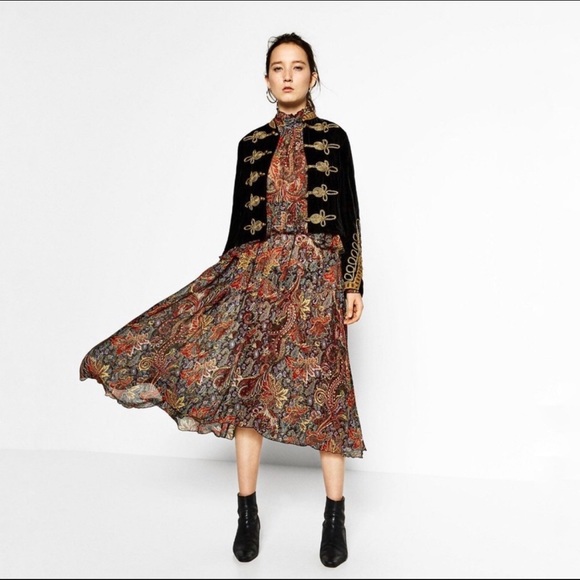 Zara Boho Floral Paisley Midi Dress with Bell Sleeves - Picture 9 of 12